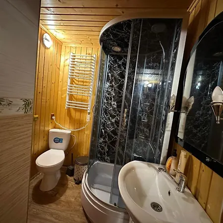 U Anastasijky Konukevi Synevyr