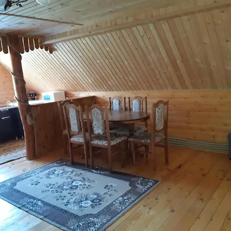 Konukevi U Anastasijky Synevyr